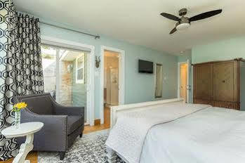 Craigleith Manor Bed & Breakfast Collingwood Exterior foto
